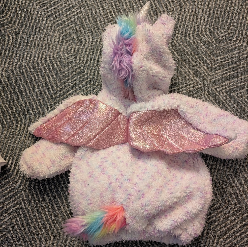 Adorable Unicorn Costume!